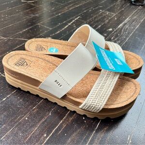 NWT Reef cushion vista hi color vintage size 9